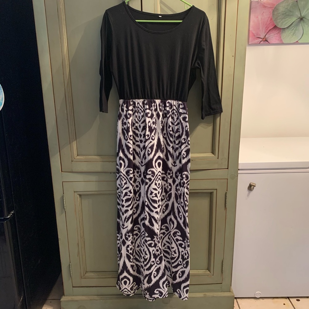 Long Sleeve Dress WITH POCKETS!!